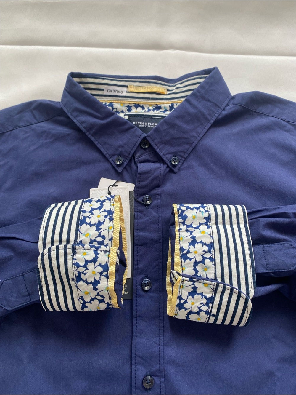 Denim & Flower Ricky Singh NWT Mens Large Navy Dress Shirt Flip Cuff Floral EUC